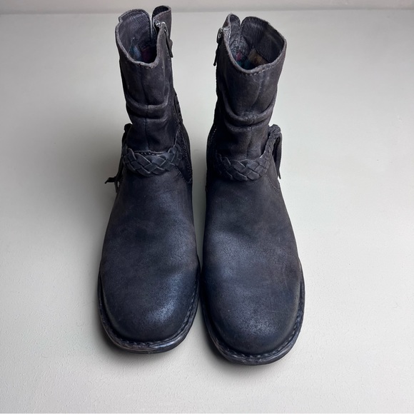 Born Cross Brown leather Ankle Boots with Fringe size 9 - Picture 13 of 16